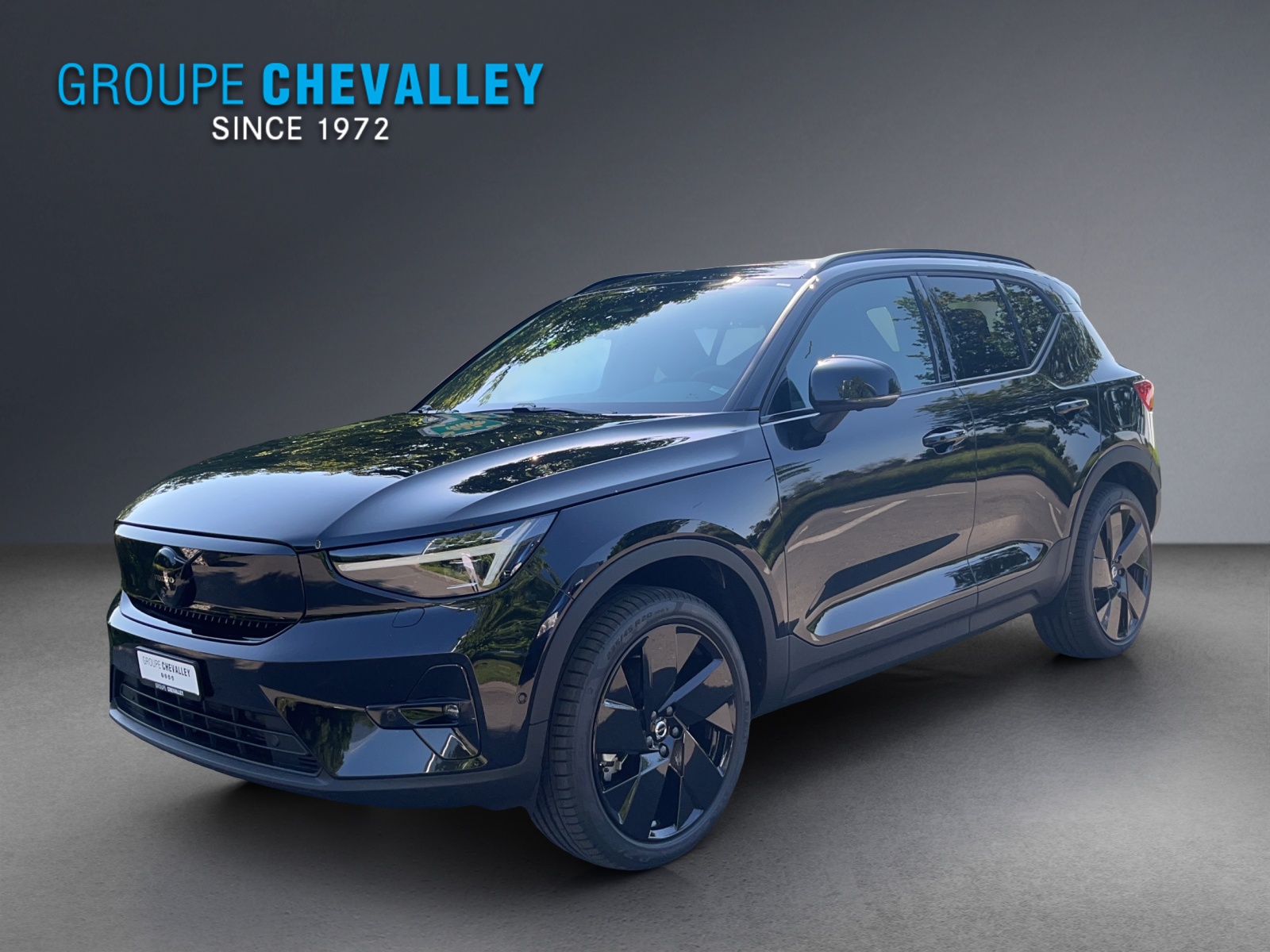 Photo VOLVO EX40 EX40 82kWh Twin Motor Performance AWD Xcentric Black Edition